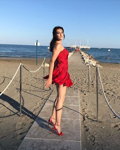 Esra Bilgiç seksi ifşa fotoğrafı 85427
