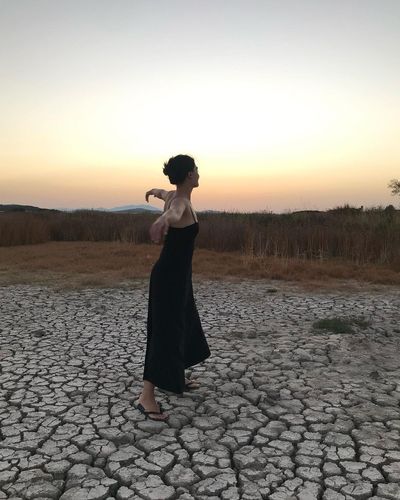 Esra Bilgiç seksi ifşa fotoğrafı 85392