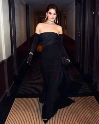 Esra Bilgiç seksi ifşa fotoğrafı 85370
