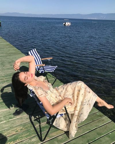 Esra Bilgiç seksi ifşa fotoğrafı 85369