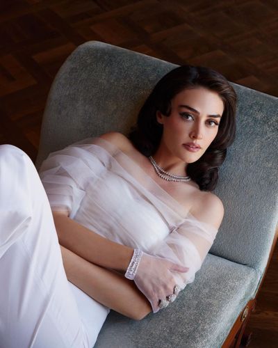 Esra Bilgiç seksi ifşa fotoğrafı 85349