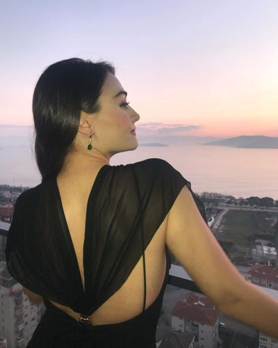 Esra Bilgiç seksi ifşa fotoğrafı 85341