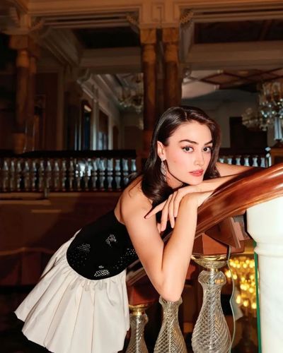 Esra Bilgiç seksi ifşa fotoğrafı 85336