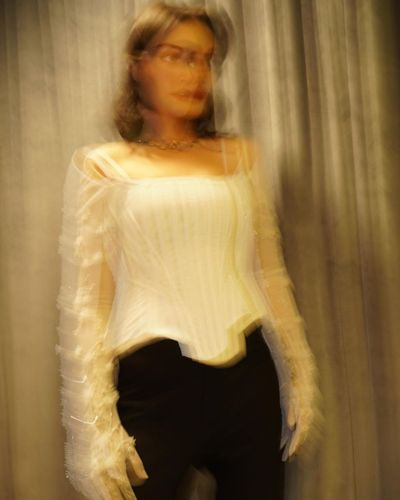 Esra Bilgiç seksi ifşa fotoğrafı 85312