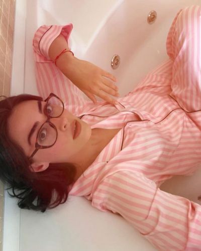 Esra Bilgiç seksi ifşa fotoğrafı 85252