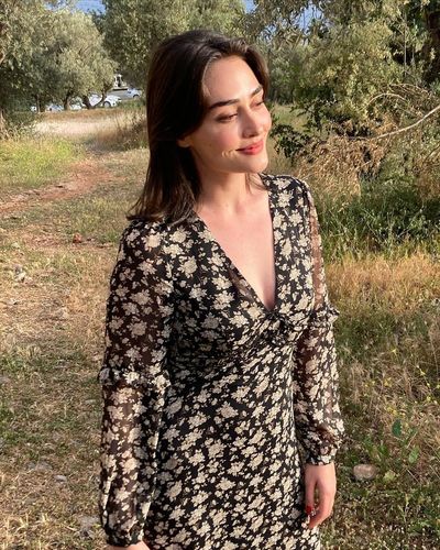 Esra Bilgiç seksi ifşa fotoğrafı 85251
