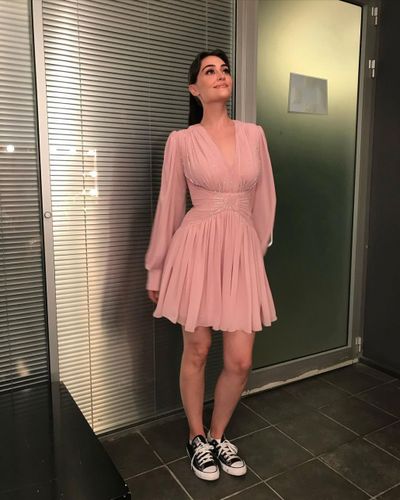 Esra Bilgiç seksi ifşa fotoğrafı 85248