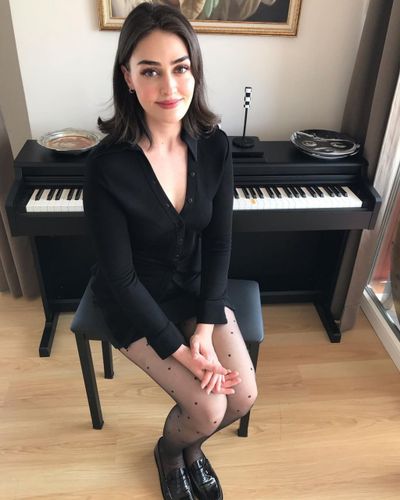 Esra Bilgiç seksi ifşa fotoğrafı 85233