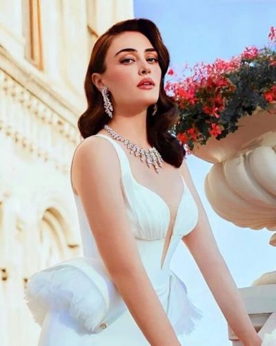 Esra Bilgiç seksi ifşa fotoğrafı 85216