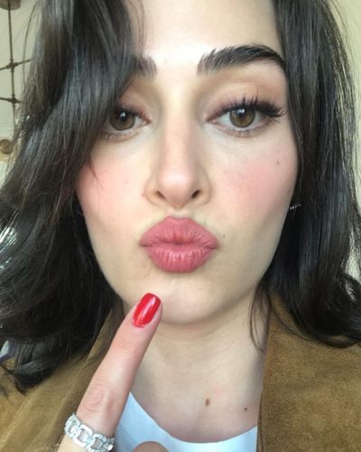 Esra Bilgiç seksi ifşa fotoğrafı 85212