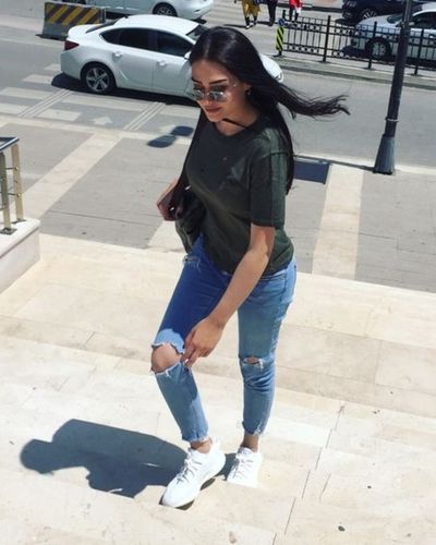 Esra Bilgiç seksi ifşa fotoğrafı 85193