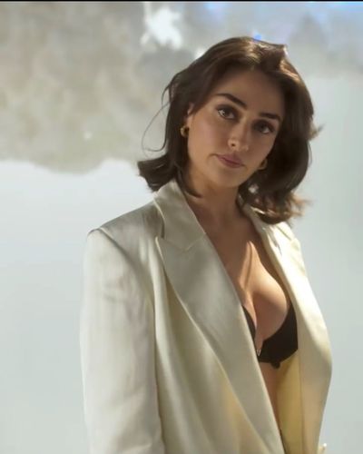Esra Bilgiç seksi ifşa fotoğrafı 85192