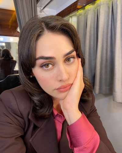 Esra Bilgiç seksi ifşa fotoğrafı 85164