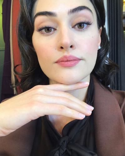 Esra Bilgiç seksi ifşa fotoğrafı 85156