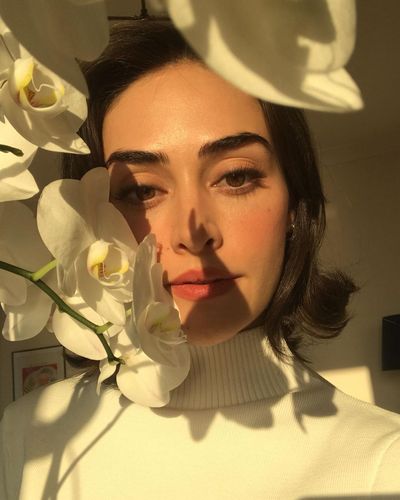 Esra Bilgiç seksi ifşa fotoğrafı 85153