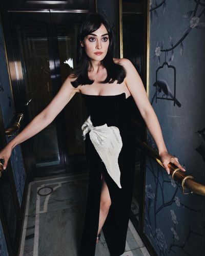 Esra Bilgiç seksi ifşa fotoğrafı 85148
