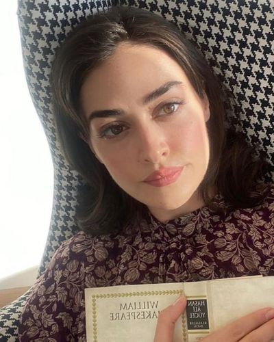 Esra Bilgiç seksi ifşa fotoğrafı 85140