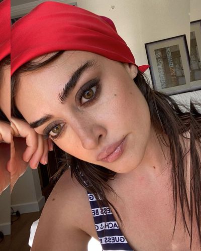 Esra Bilgiç seksi ifşa fotoğrafı 85107