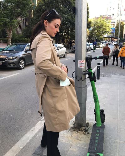 Esra Bilgiç seksi ifşa fotoğrafı 85098