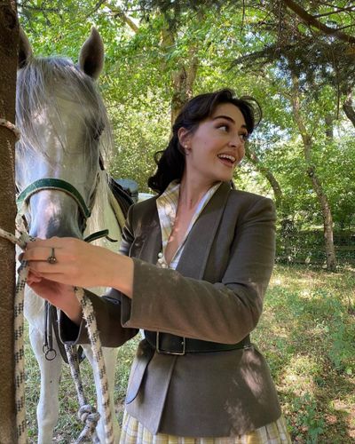 Esra Bilgiç seksi ifşa fotoğrafı 85096