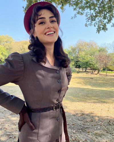 Esra Bilgiç seksi ifşa fotoğrafı 85077