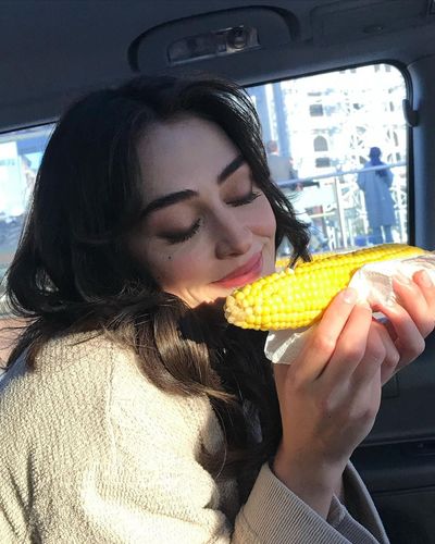 Esra Bilgiç seksi ifşa fotoğrafı 85076