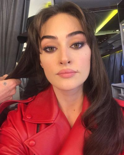 Esra Bilgiç seksi ifşa fotoğrafı 85071