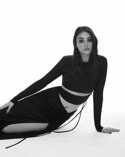 Esra Bilgiç seksi ifşa fotoğrafı 85065