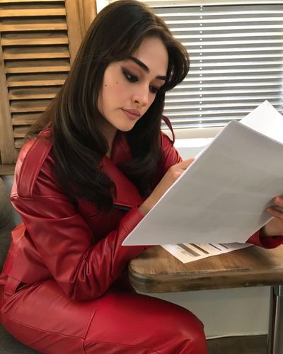 Esra Bilgiç seksi ifşa fotoğrafı 85055