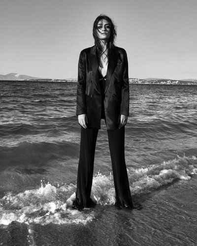 Esra Bilgiç seksi ifşa fotoğrafı 85044