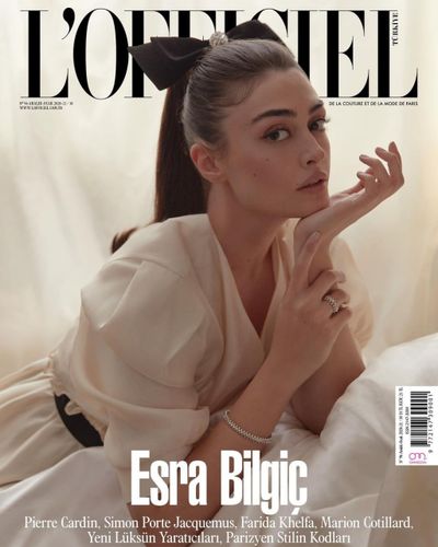 Esra Bilgiç seksi ifşa fotoğrafı 85015
