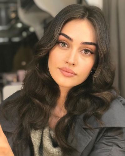 Esra Bilgiç seksi ifşa fotoğrafı 85013