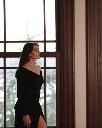Esra Bilgiç seksi ifşa fotoğrafı 85009