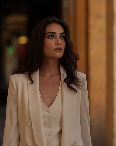 Esra Bilgiç seksi ifşa fotoğrafı 84993