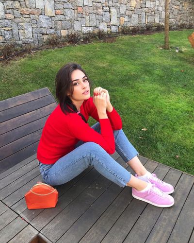 Esra Bilgiç seksi ifşa fotoğrafı 84975