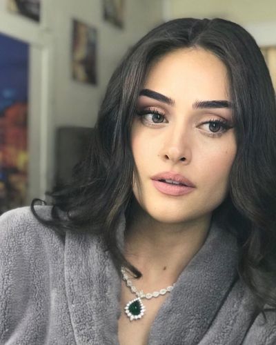 Esra Bilgiç seksi ifşa fotoğrafı 84951