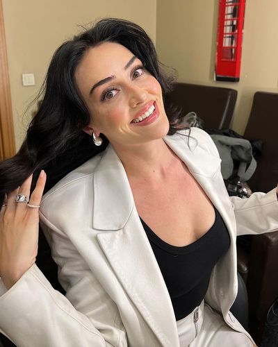 Esra Bilgiç seksi ifşa fotoğrafı 840