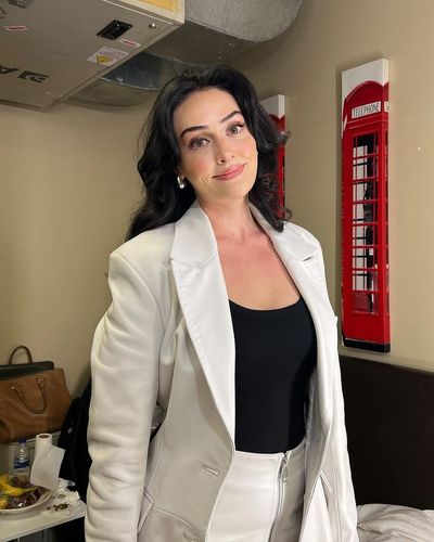 Esra Bilgiç seksi ifşa fotoğrafı 848
