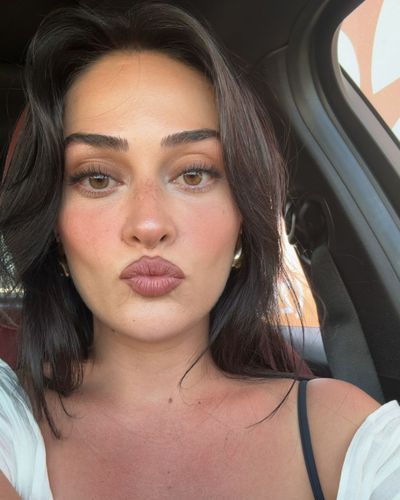 Esra Bilgiç seksi ifşa fotoğrafı 850