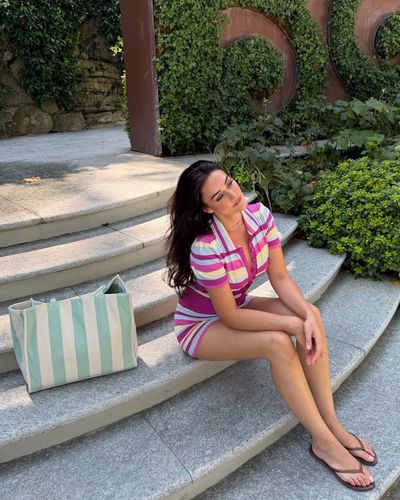 Esra Bilgiç seksi ifşa fotoğrafı 874