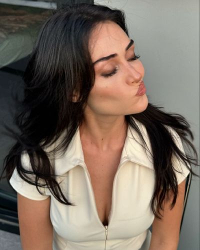 Esra Bilgiç seksi ifşa fotoğrafı 918