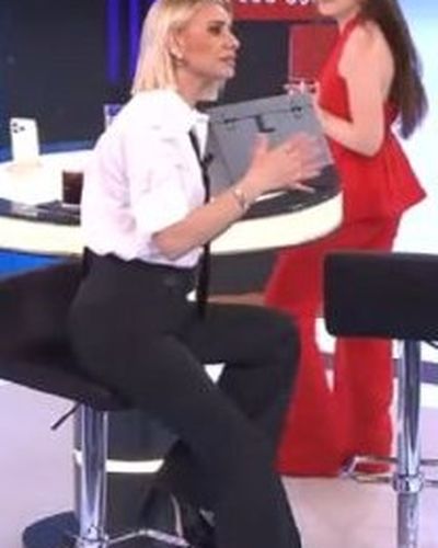 Esra Erol seksi ifşa fotoğrafı 220