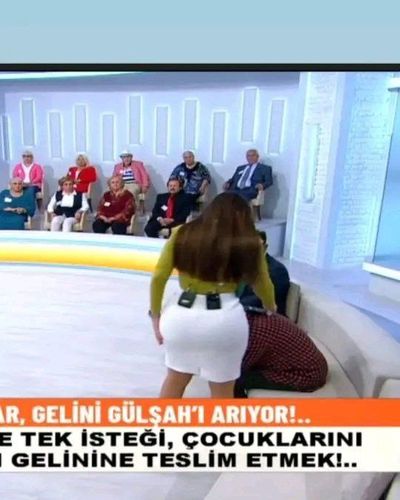 Esra Ezmeci seksi ifşa fotoğrafı 10