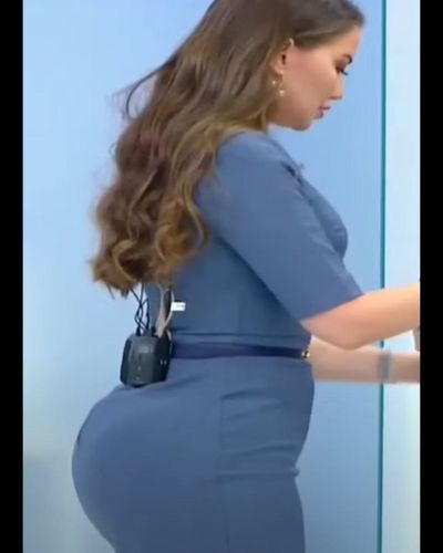 Esra Ezmeci seksi ifşa fotoğrafı 4