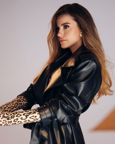 Ezgi Eyüboğlu seksi ifşa fotoğrafı 114