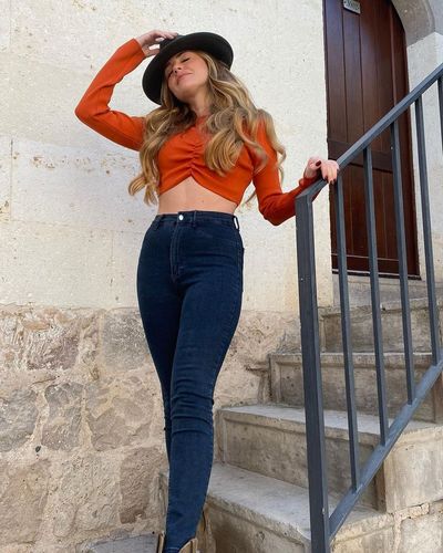 Ezgi Eyüboğlu seksi ifşa fotoğrafı 137