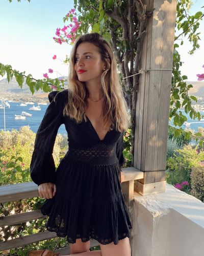 Ezgi Eyüboğlu seksi ifşa fotoğrafı 141