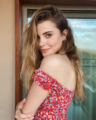 Ezgi Eyüboğlu seksi ifşa fotoğrafı 148