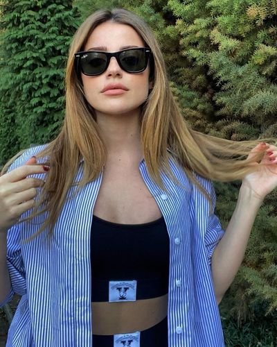 Ezgi Eyüboğlu seksi ifşa fotoğrafı 152