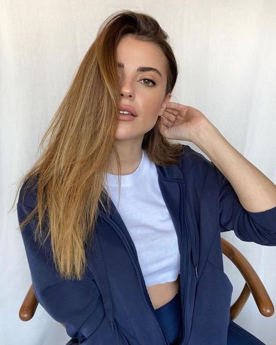 Ezgi Eyüboğlu seksi ifşa fotoğrafı 159